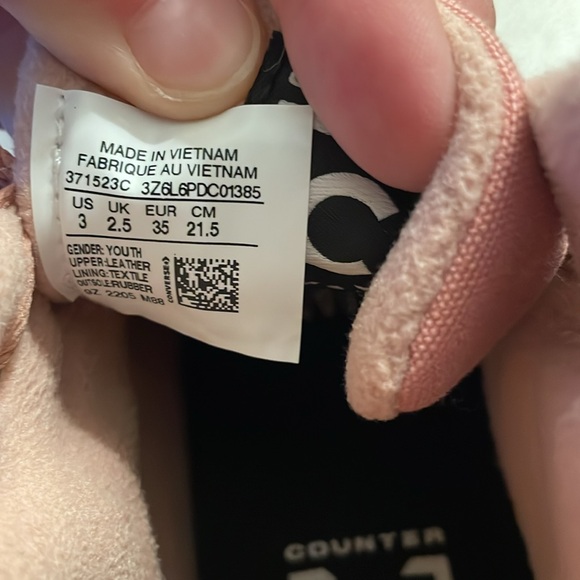 Pink Winter Converse Shoes Youth size 3 - Picture 4 of 10
